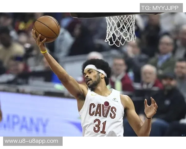 加兰赛季首秀表现平平26分钟贡献8分4助攻3失误需调整状态 加兰赛季首秀表现平平26分钟贡献8分4助攻3失误需调整状态